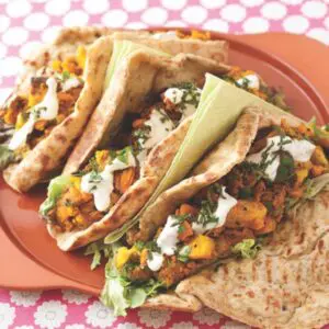 11 Maart: Ottolenghi's flatbread met Vega shoarma (v.a €7,50 per persoon)