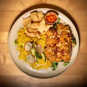 30 April: Nasi Goreng met saté (v.a €8,50 per persoon)