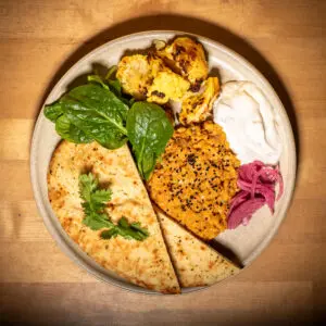 27 Januari: Indiase linzendahl met vers naanbrood (v.a €8,50 per persoon)