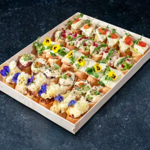 Vega(n) Canapés – Diverse Luxe Broodhapjes (€2,80 per stuk)