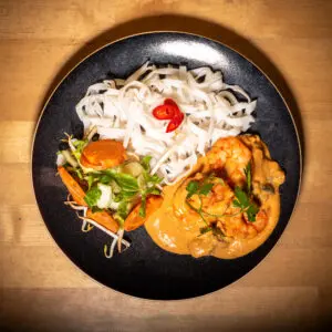 11 Maart: Thai rode curry met garnaal (v.a €8,95 per persoon) BIJNA UITVERKOCHT - Bestel via Whatsapp!